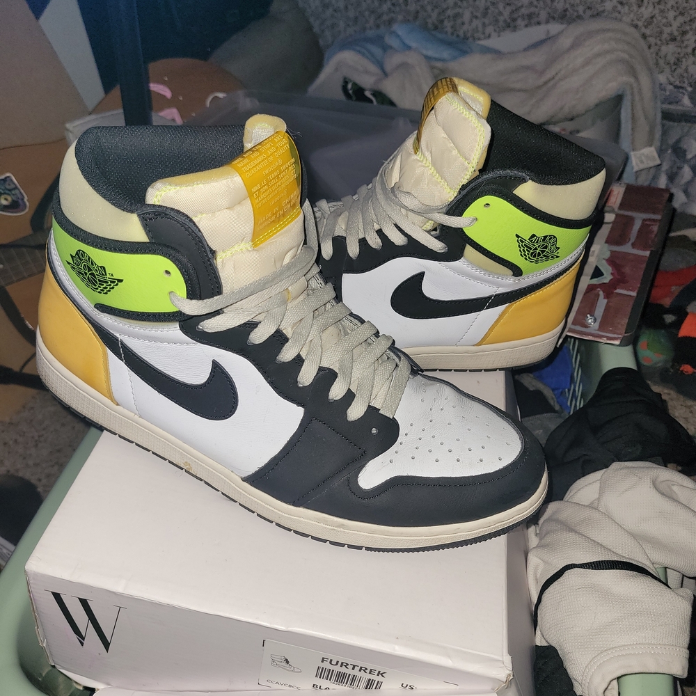 Nike Air JORDAN Retro 1 "Volt" M3ns 13